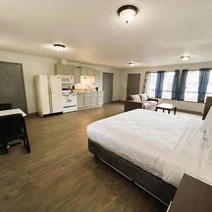 Family King Suite